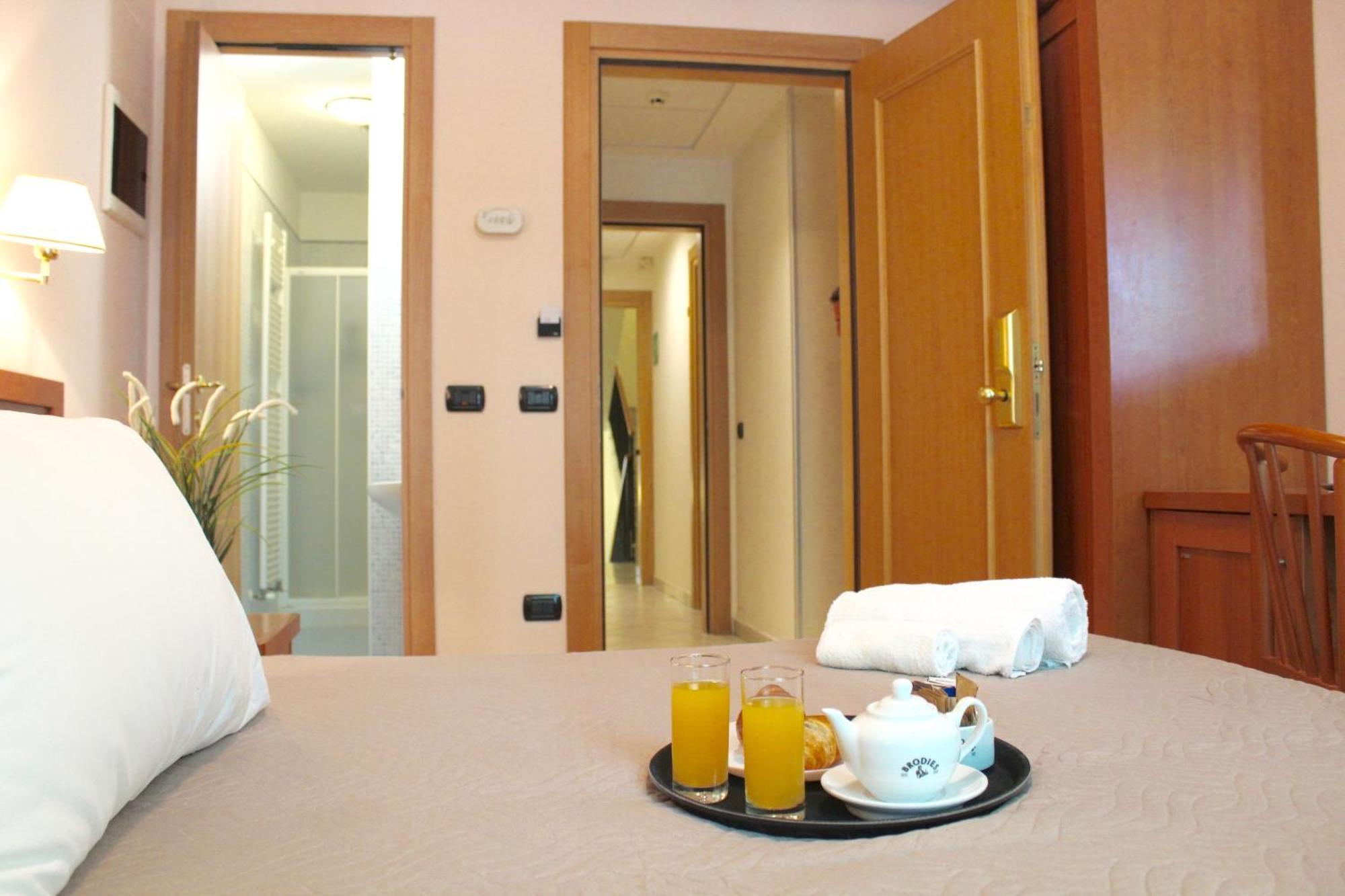 Hotel Jole 체제나티코 외부 사진