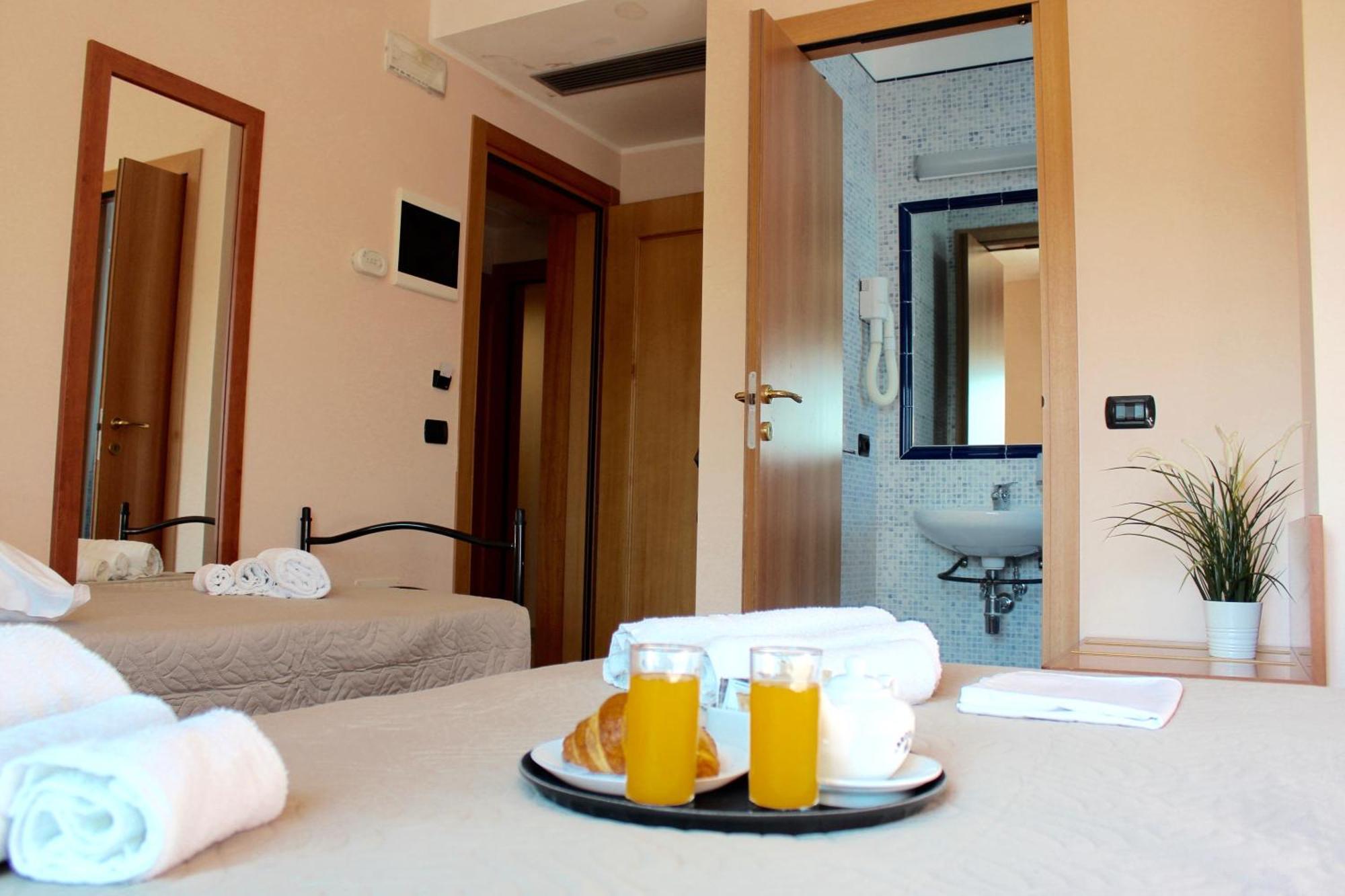 Hotel Jole 체제나티코 외부 사진