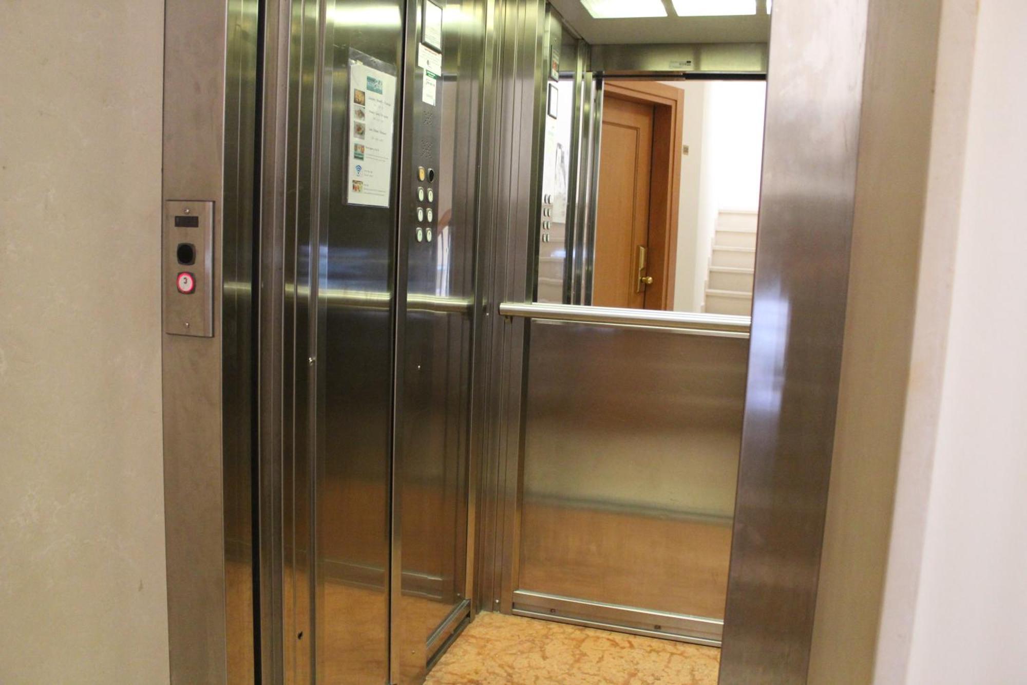 Hotel Jole 체제나티코 외부 사진
